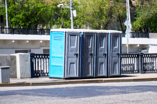 Best Portable toilet rental cost  in Saline, MI
